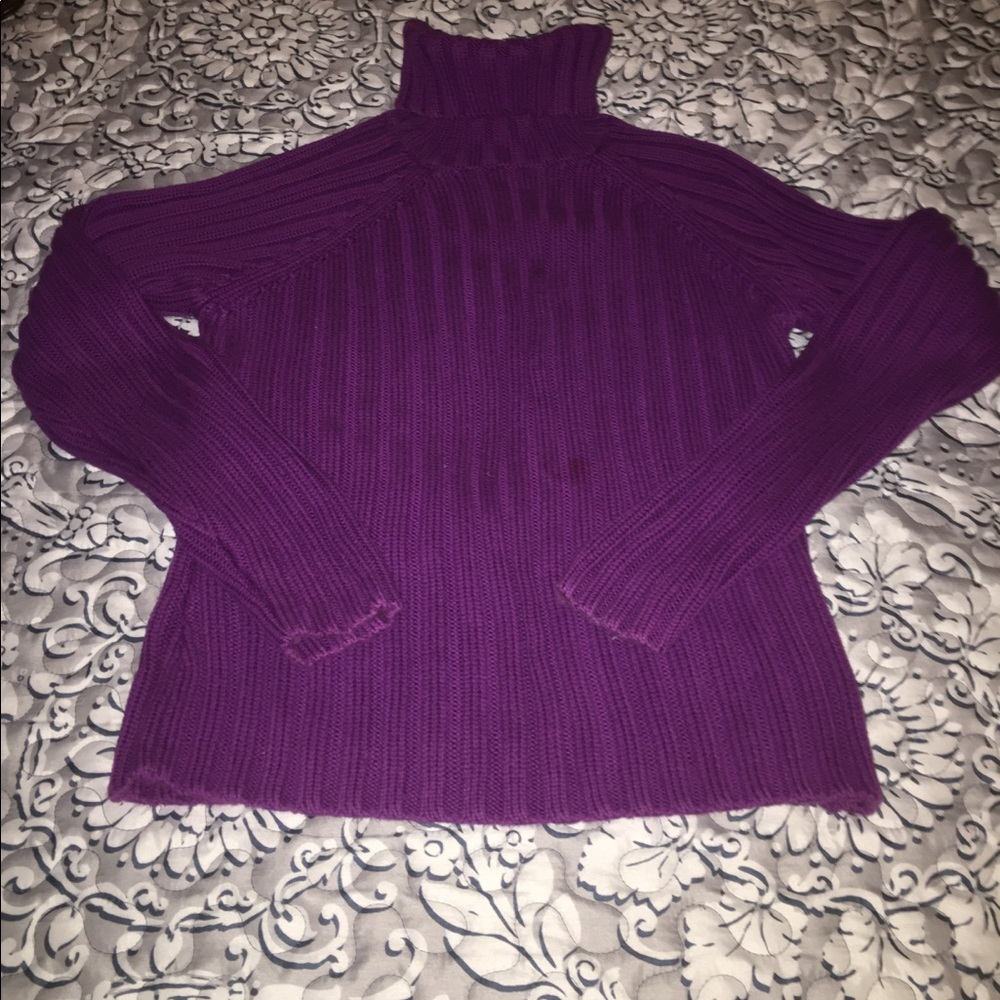 🌺3/$15 med petite saint johns bay sweater